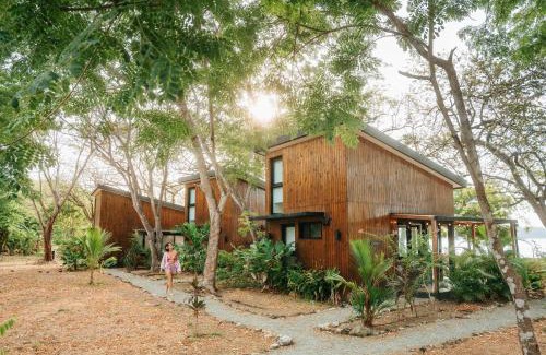 Las Escobas del Venado Apartamento | Body - Oceanfront Jungle Loft