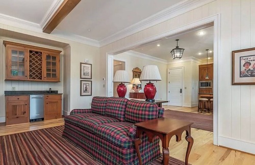 Mill Spring Casa | Bogey's Villa Retreat Mountain Serenity Meets Golf Excellence