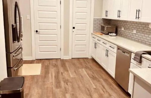 Highland Lake Estates Casa | Bogi's Casa Lago - Near Lake Travis!