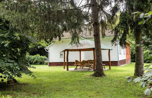 Vrdnik Casa | Bogoljubova vinska koliba