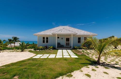Governor's Harbour Casa | Bohemia Two Bedroom home