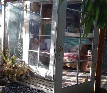 Belmont Apartamento | Bohemian Bamboo Hideaway