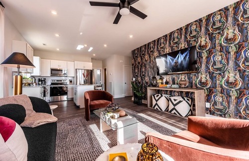 Whitebridge Casa | Bohemian Binary 232 & 234-2 Homes-Mins to Midtown