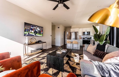 Whitebridge Casa | Bohemian Luxe 234-Rooftop Deck-Mins to Broadway