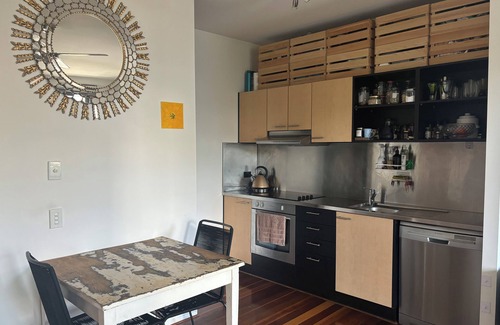 Teneriffe Apartamento | Bohemian Luxe, Teneriffe. Where quiet comfort and vibrant city living meet.