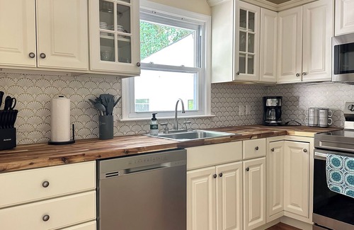 Newark Casa | Boho 3 Bedroom House in Newark, DE - Ideal for Mid Term Rental