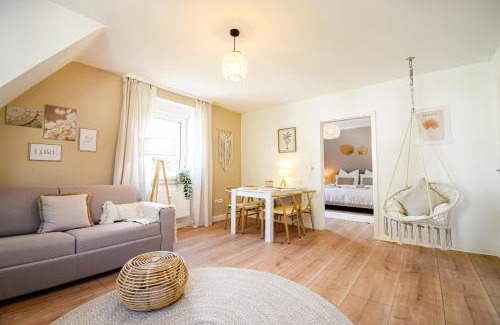 Enzberg Apartamento | BOHO-Apartment - Feel like Home, Tiny Bathroom & Garage, 60m2