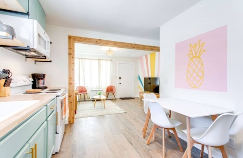 Murfreesboro Apartamento | Boho Boro 2BR near MTSU · Clean · Well Priced Stay