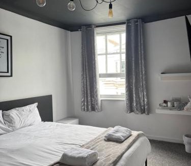 Kemptown Hotel | BoHo BreeZe Rooms
