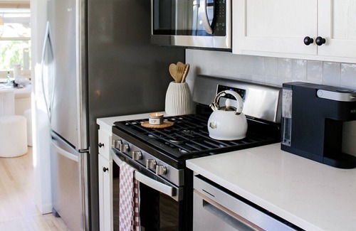 Fulton Casa | Boho Bungalow — Charming 2 Bed, Entire Home Near Linden Hills in Minneapolis, MN