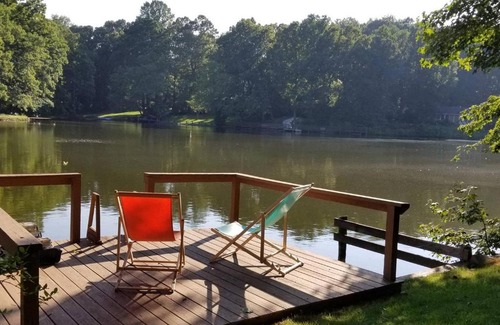 Charlotte Casa | Boho by the Water! 1750sqft - Fishing & sleeps 10!