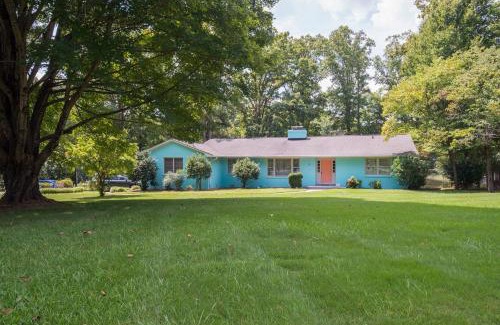 Charlotte Casa | Boho by the Water! 1750sqft - Fishing & sleeps 10!