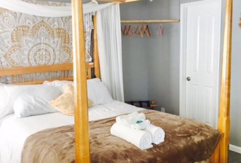 Pacific Beach Cama Y Desayuno | Boho Chic Beach Suite