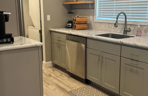 West Ocean City Cabaña | Boho chic modern 1-bedroom cottage with AC, WiFi in the heart of West Ocean City