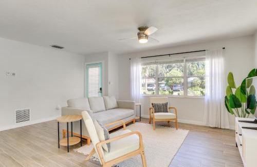 Paver Park Casa | Boho-Chic Sarasota Hideaway Yard and Fire Pit!