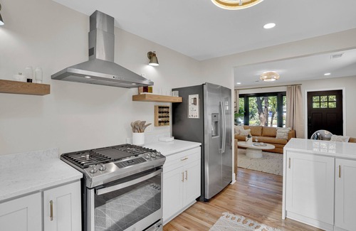 Shandon Casa | Boho-chic themed bungalow in charming Shandon Columbia, SC.