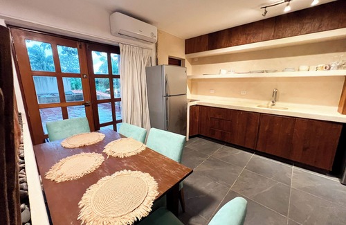 Puerto Aventuras Apartamento | Boho Dolphinarium view