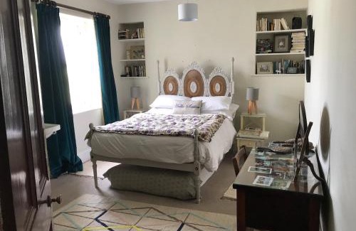 Southerndown Casa | Boho Family Escape near Dunraven Bay with Sea Views