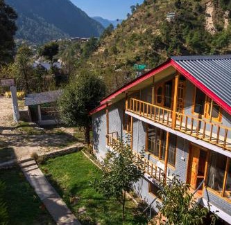 Banjar Casa | Boho Grove Cafe & Stay, Tirthan Valley