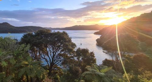 Great Barrier Island Apartamento | Boho Hill Apartment - Great Barrier Island Escape