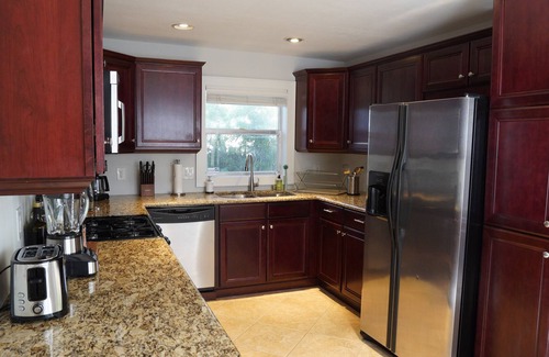 Crescent Lake Casa | ☀️ Boho House ☀️ near Downtown 🌴 Spacious, Bright 🌴 Patio, Grill, Free Parking