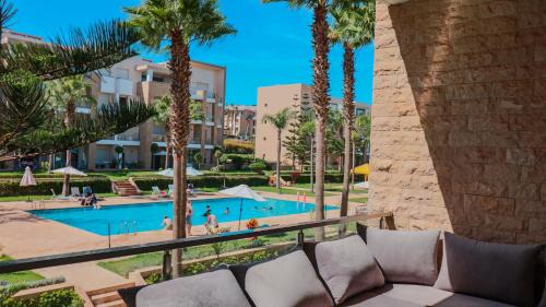 Plage des Nations Apartamento | Boho Mood - 2 Bedrooms with Terrace & Pool