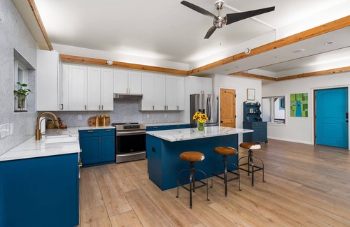 Cherrywood Casa | Boho-Ranch Retreat in Hip East Austin w Hot Tub and Cowgirl pool.