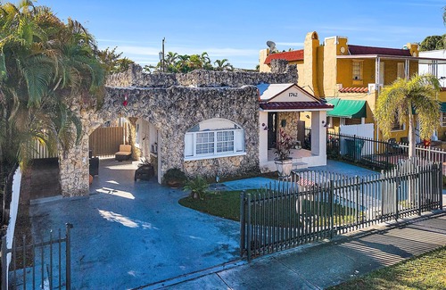 Little Havana Cabaña | Boho Studio in Little Havana - 5K