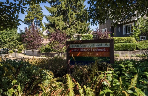 North Queen Anne Condominio | Boho Studio on 8th Ave West | Queen Anne, Seattle