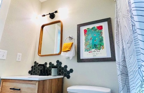South End Casa | Boho Trails - 2 bed (1 BDRM) laundry&fenced yrd - close to great hikes