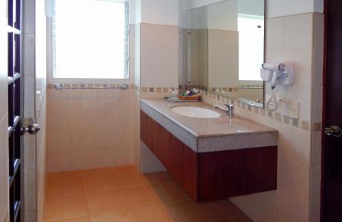 Mayacabac Complejo | Bohol Vantage Resort