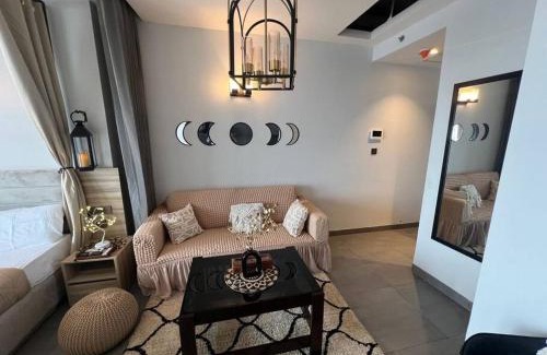 Noida Apartamento | Boholuxe - 41st floor