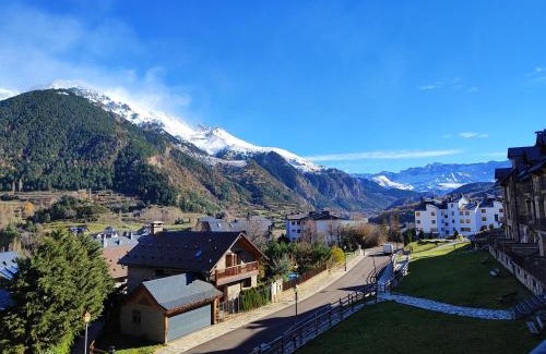 Sallent de Gállego Apartamento | Boira, ideal familias, preciosas vistas, garaje incluido