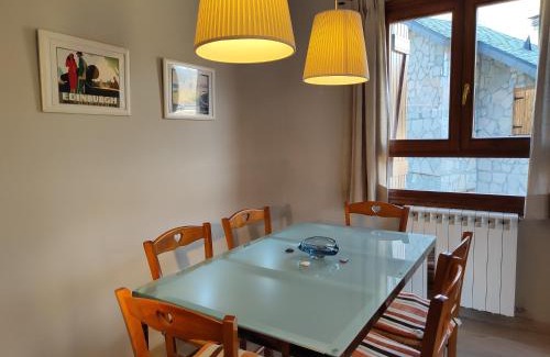 Sallent de Gállego Apartamento | Boira, ideal familias, preciosas vistas, garaje incluido