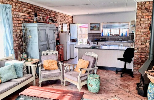 Boknes Strand Casa | Boknesstrand Beachy Charm: Mermaids Cottage Near Shore & Shops.
