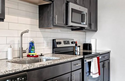 St. Peters Apartamento | Bold 1316 I Studio I Free Parking I Pool I Gym