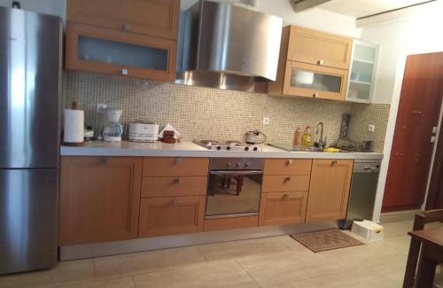 Oitylo Apartamento | Boliari house