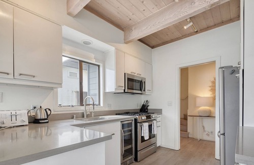 Bolinas Casa | Bolinas Beach Home - Over the water with spectacular views
