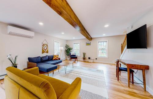 Hydeville Casa | Bomoseen Beauty
