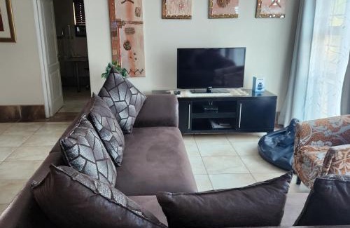 Gonubie Casa | Bon A Vie Self-catering and b&b Gonubie Full Solar Power, no load shedding!
