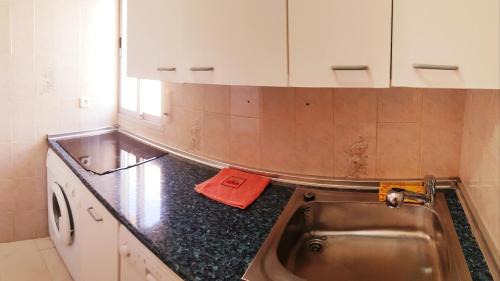 Grau i Platja Apartamento | Bonanza - 40 metros de la playa!