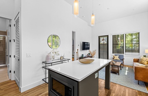 Virginia Highland Apartamento | Bonaventure Furnished Apartments