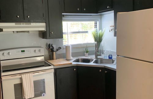 Bonita Shores Apartamento | Bonita beach duplex . West of 41 Available May to December 31, 3 week minimum