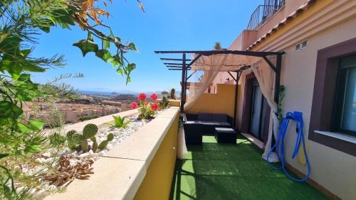 Los Geraeos Apartamento | Bonito apartamento con terraza, piscina y vistas - by Aloha Palma