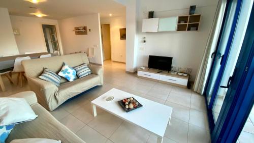 Calafat Apartamento | Bonito Bajo en Edificio Marina 1