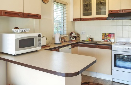 Hepburn Springs Cabaña | BONNIE BRAE COTTAGE, una acogedora cabaña de mineros en un jardín apartado