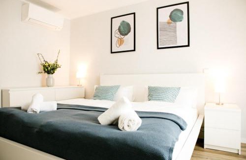 Sankt Augustin Apartamento | bonquartier - LUXAPT#5 Gemütliches, stilvolles Apartment mit Self Check-In, voll ausgestatteter Küche, Klimaanalage & Parkplatz