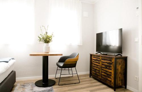 Sankt Augustin Apartamento | bonquartier - LUXAPT#5 Gemütliches, stilvolles Apartment mit Self Check-In, voll ausgestatteter Küche, Klimaanalage & Parkplatz
