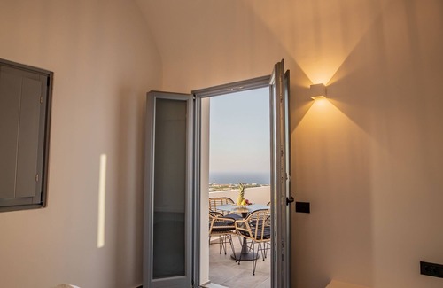 Karterados Hotel | Bonsai Luxury Suites