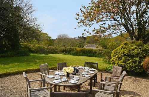 Helston Casa | Bonython Farmhouse